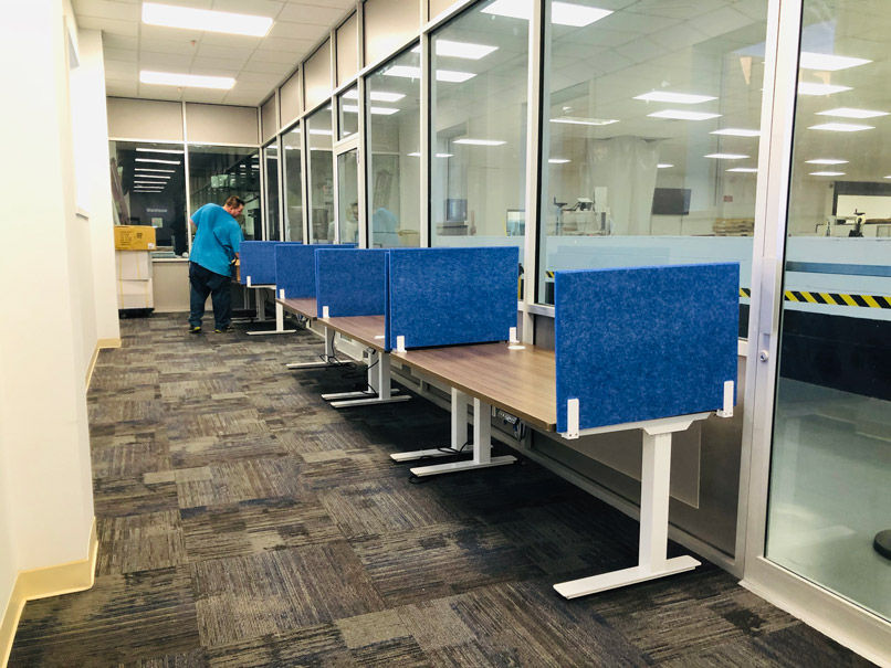 desks with individual dividers